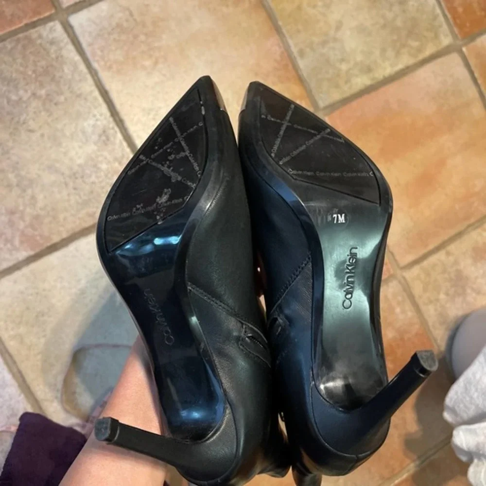 Calvin Klein excellent used
